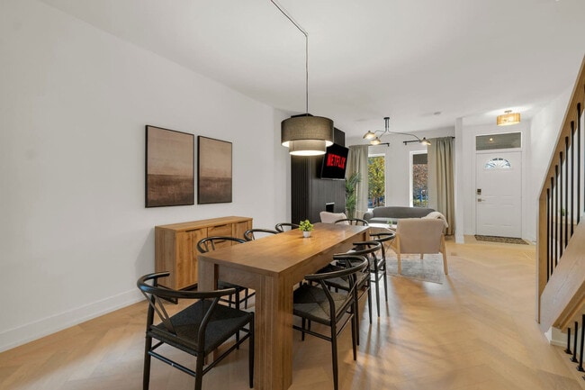 Photo - 24 Denison Square Unité SI ID1403813P