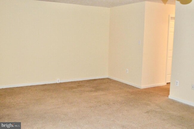 Building Photo - 6409 Weatherby Ct Unit F