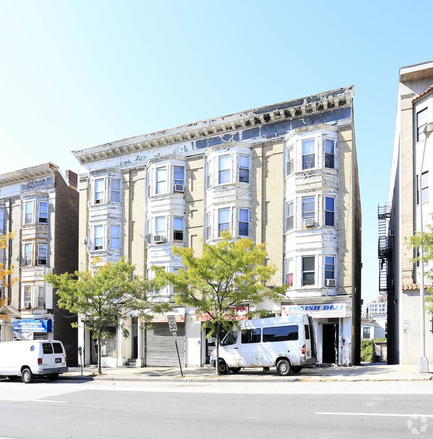 Photo - 223-225 Nepperhan Ave Apartments
