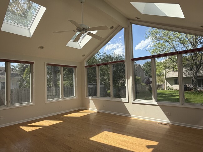Photo - 1161 Parker Ln
