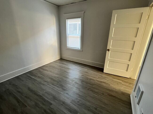 Photo - 308 W Market St