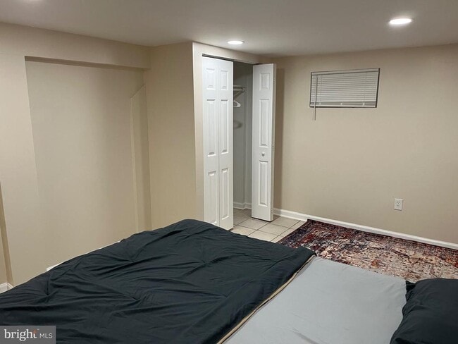 Building Photo - 1422 E St