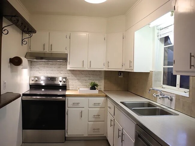 Photo - 2334 N Richey Blvd Townhome