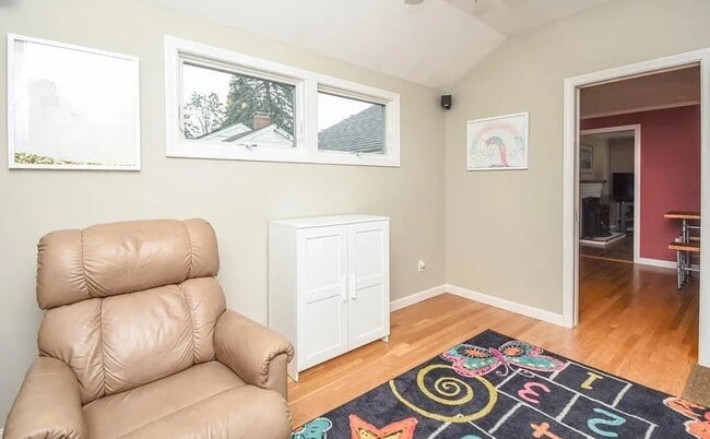 Photo - 19 Beatty St