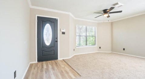 Photo - 10112 Sunset Pl