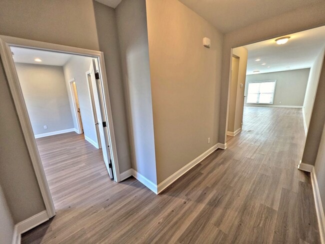 Photo - 3BR/2.5BA Townhouse Priceville/Decatur