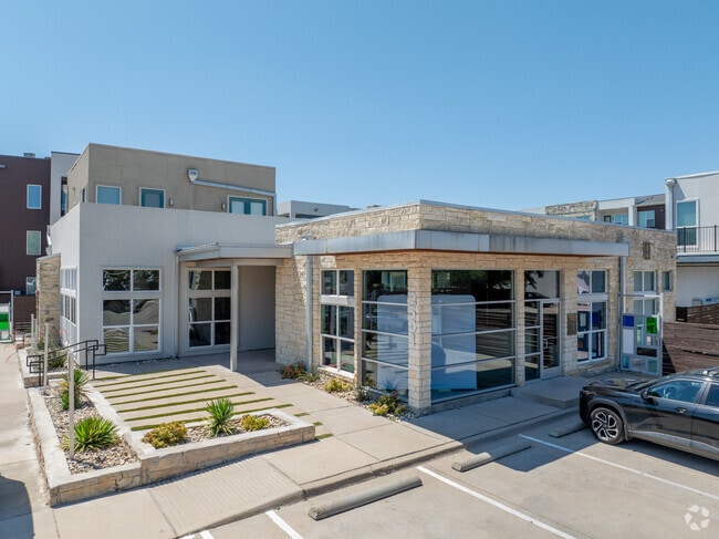 Leasing Office