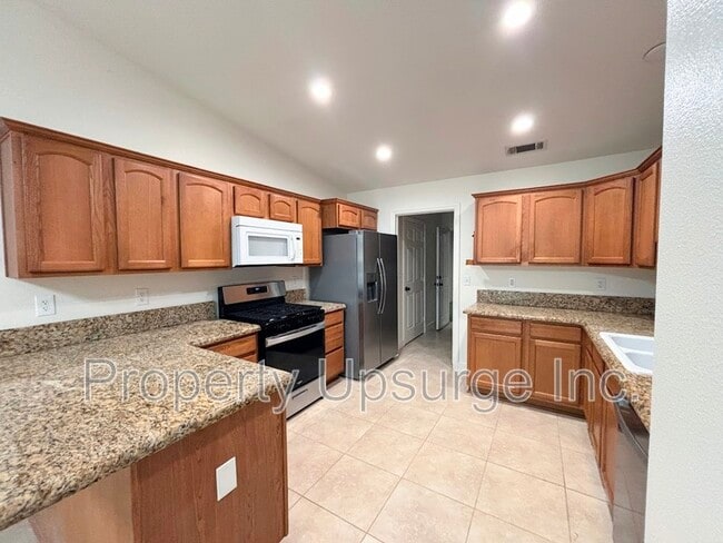 Building Photo - 3765 Silvario Ct