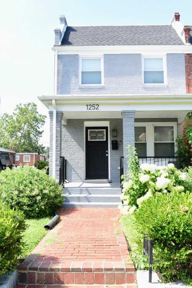 Photo - 1252 Delafield Pl NE Townhome