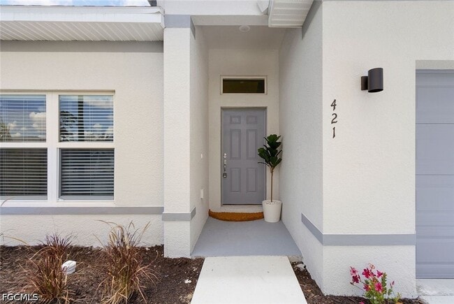 Photo - 434 Tropicana Parkway W