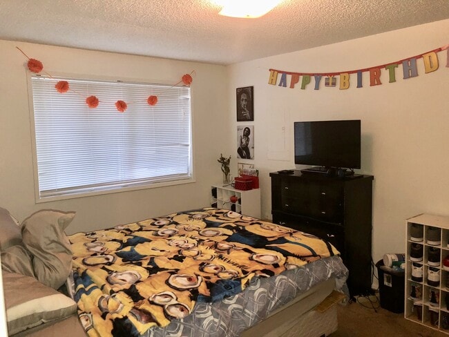 Photo - 2 Bedroom Duplex in Lynnwood.