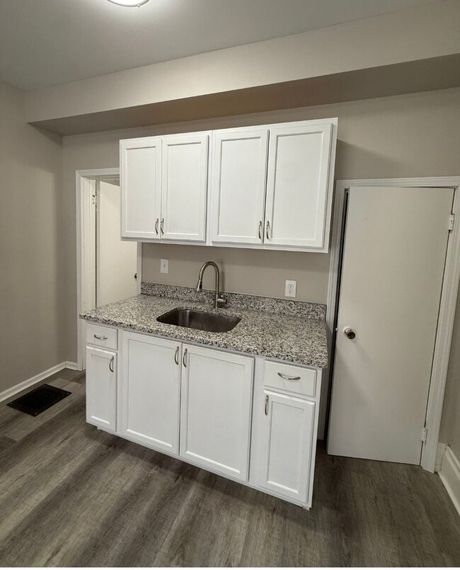 Photo - Must see studio apartment