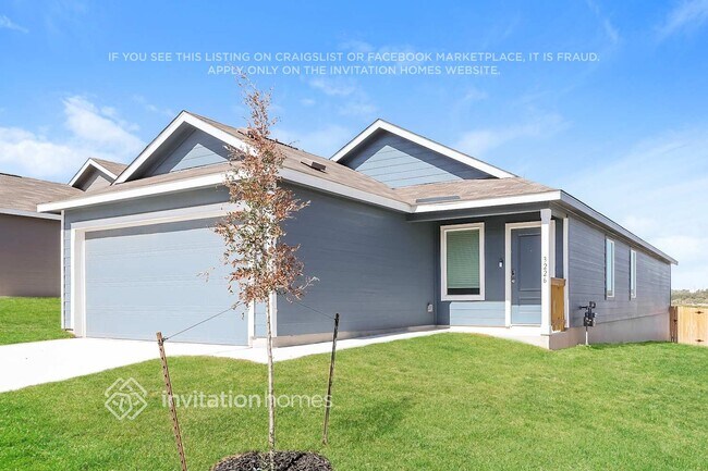 Photo - 3226 Roslyn Grist