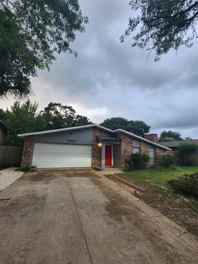 Photo - 3822 Broken Elm Dr