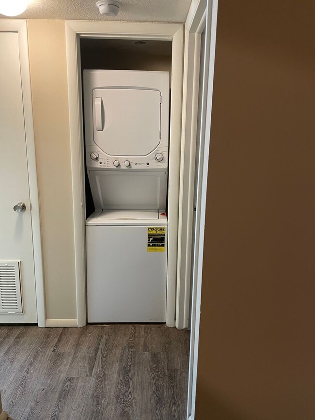 Photo - 5984 E 33rd Ct Unit 5984