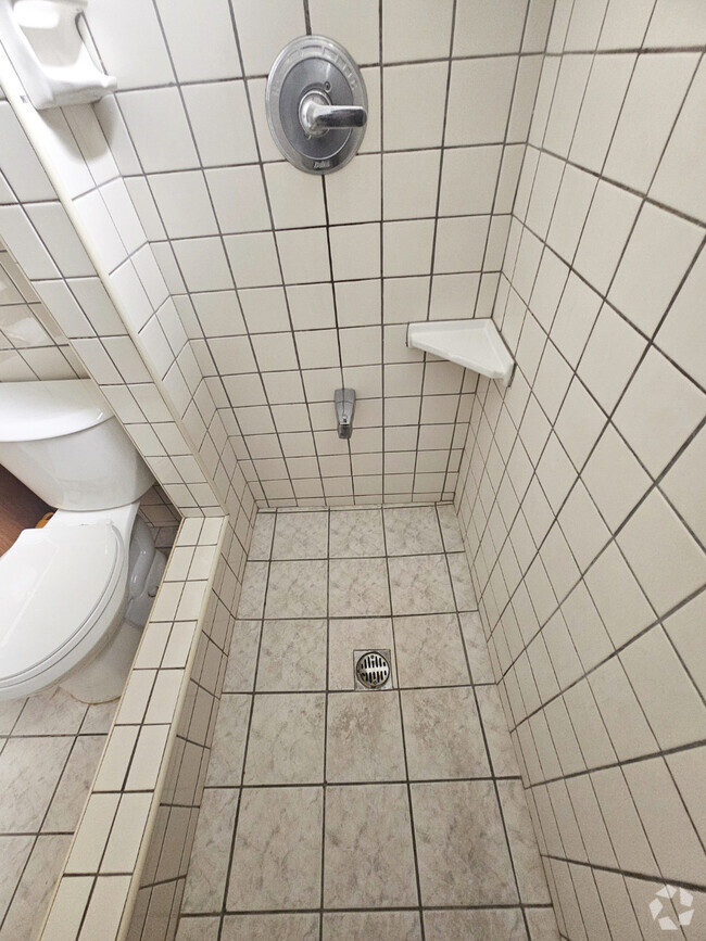 Building Photo - 4034 W 159th St Rental