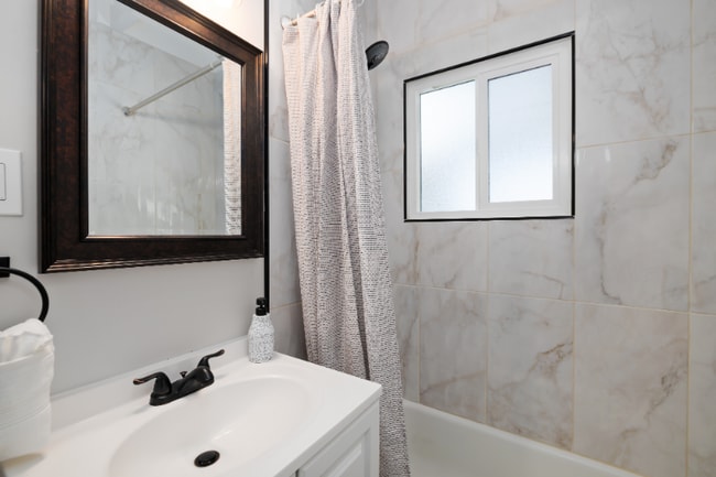 Photo - 281 E Pleasant St Unidad B