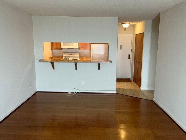 Photo - Renovated 1 BR, 1 BA, kitchen w/new appliances,