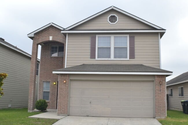 Beautiful 4 bedroom 3 bath 2 car garage ho... - Beautiful 4 bedroom 3 bath 2 car garage ho... House
