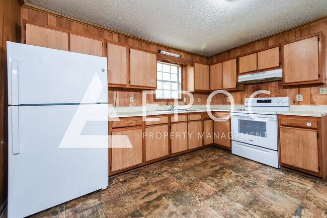 Photo - 638 S Elm St