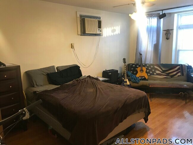 Photo - 1412 Commonwealth Ave Unidad 1