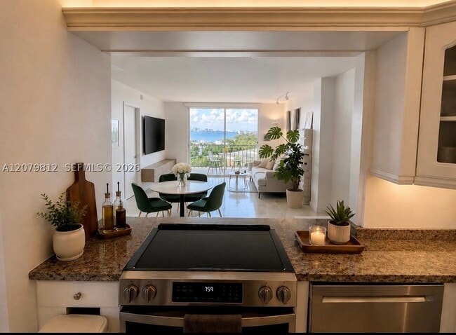 Photo - 6900 Bay 9L Bay Unit 9L