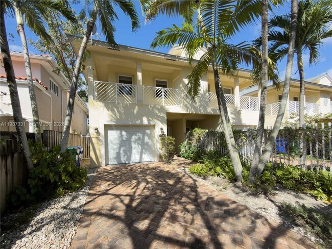 Building Photo - 3148 Indiana St