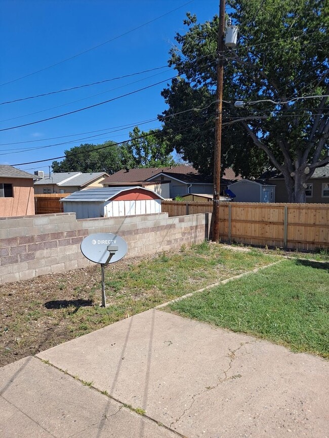 Photo - ALL PROSPECTIVE TENANTS MUST SUBMIT A $58 ...