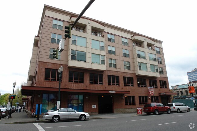 WestShore Apartments