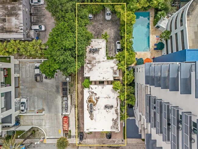 Photo - 150 SW 10th St Unit 4