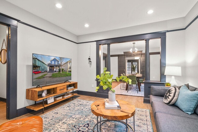 Photo - 3820 SE Belmont St Unidad SI ID1309865P