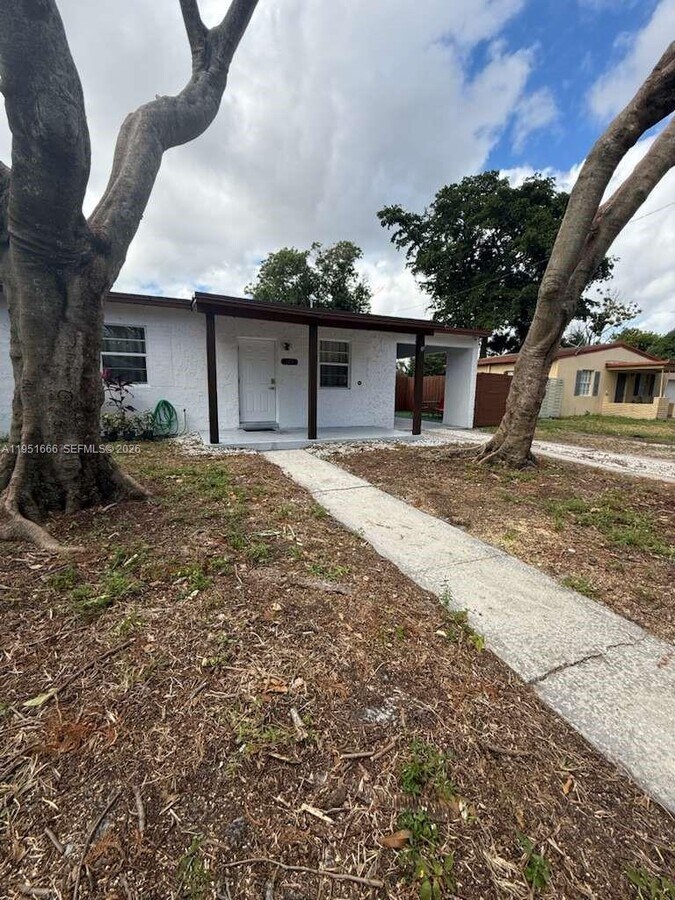 Photo - 133 SW 22nd Terrace