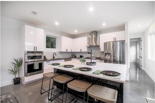 Photo - 1102 1/2 Fiesta St