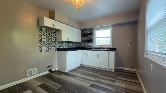 Photo - 5908 N 37th St Apartment
