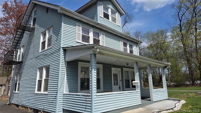 Building Photo - 76 Church St