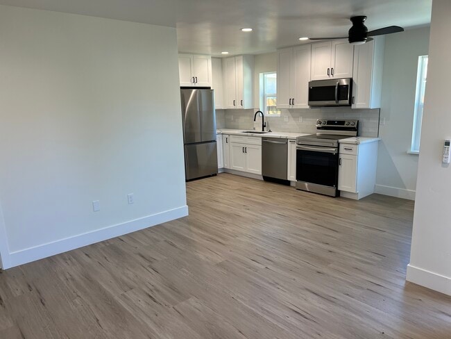 Photo - 5224 2nd Ave
