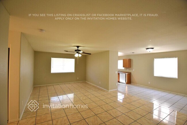 Photo - 2222 W Bowker St