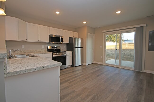 Photo - 1313 Luke Ln