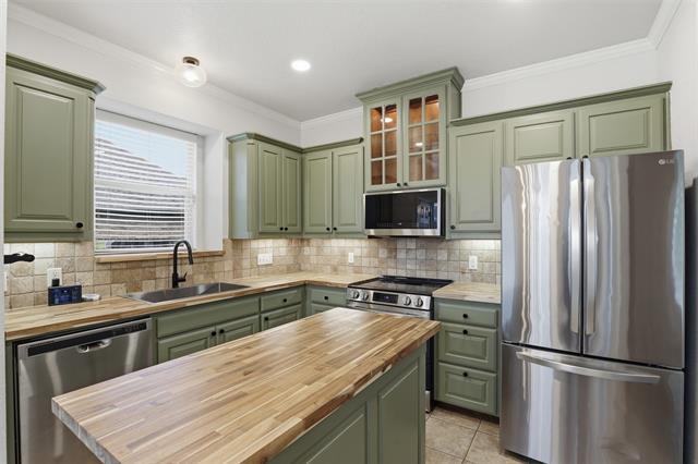 Photo - 1404 Chaucer Dr