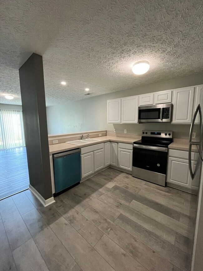 Photo - 5171 Mantua Dr Unidad 5171 Mantua Dr #64-C