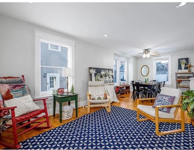 Photo - 18 Deland Park a