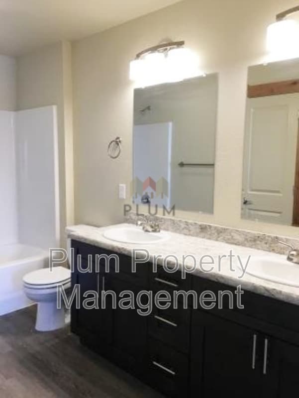 Photo - 2326 Aspen Grv Lp