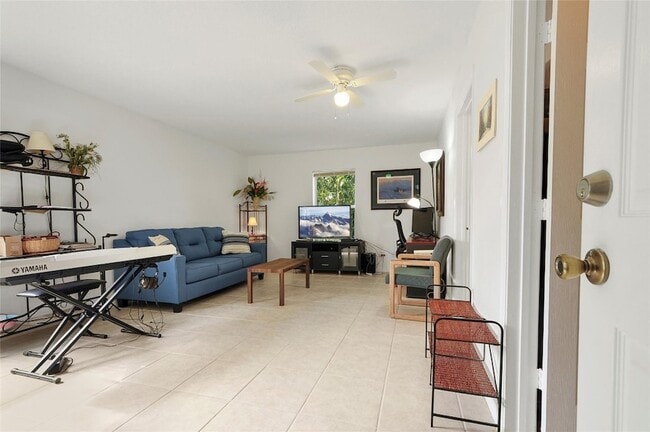 Photo - 2210 S 34th St