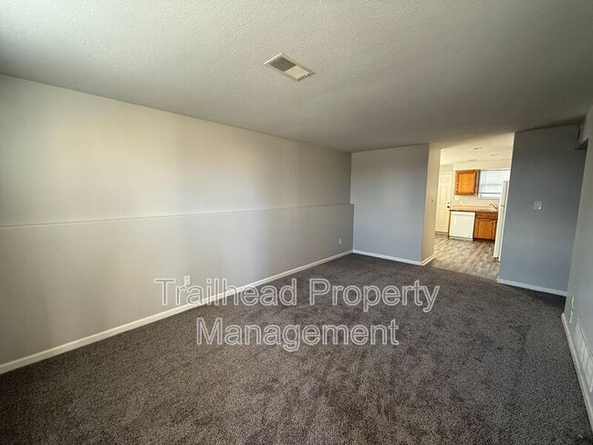 Photo - 1100 N Noland Rd