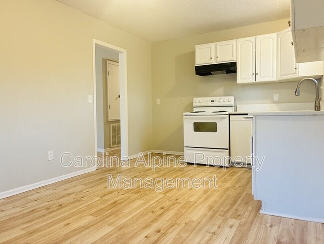 Photo - 416 Stirrup Ct