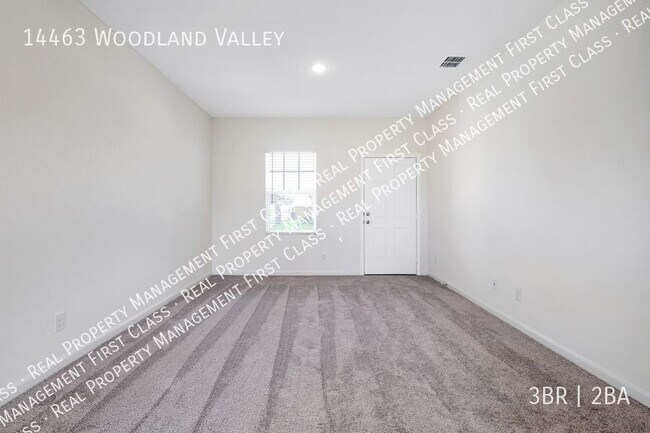 Photo - 14463 Woodland Vly