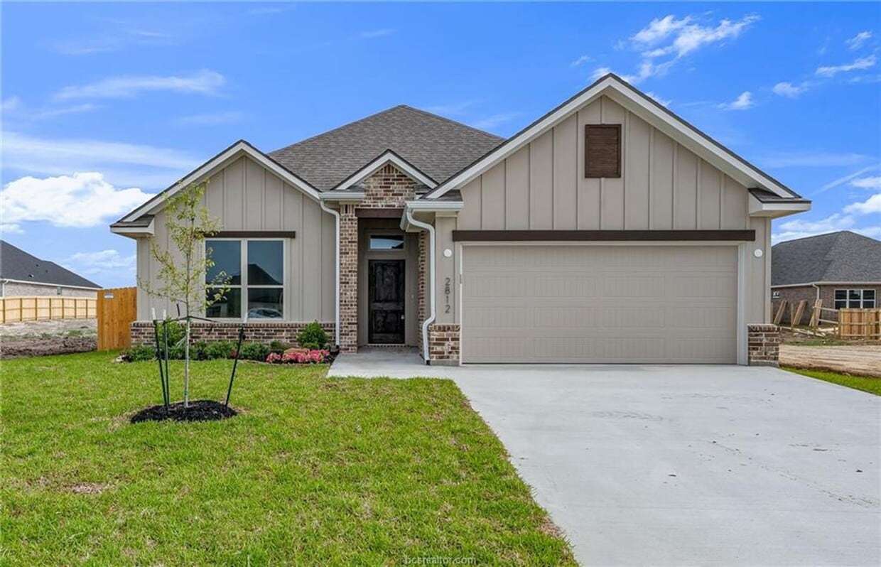 4 Bedroom, 2 Bath in Dove Crossing Subdivi... - 4 Bedroom, 2 Bath in Dove Crossing Subdivi...