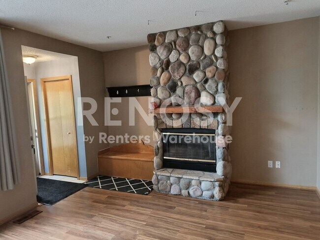 Photo - 2752 Autumnwood Ln