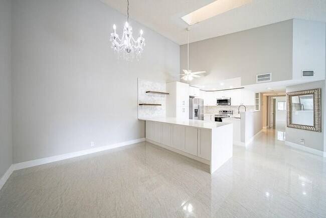 Photo - 13810 Oneida Dr Unit C2