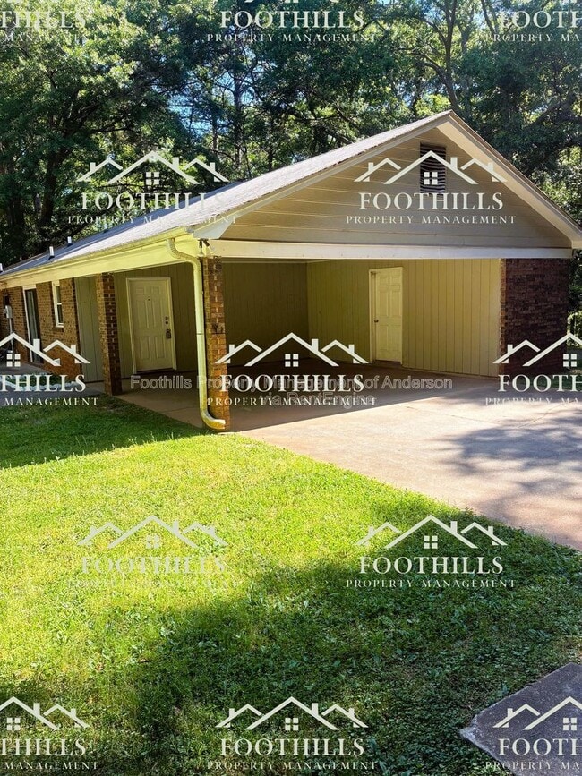 Photo - 303 Green Forest Dr